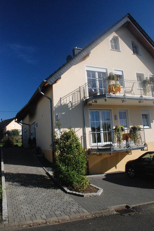 Wein- Und Gaestehaus Genetsch Лизер Экстерьер фото